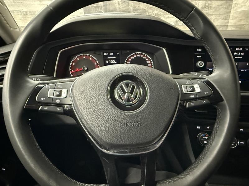 volkswagen Jetta 2020 - 11