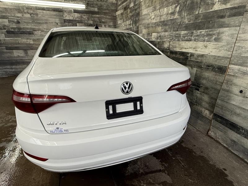 volkswagen Jetta 2020 - 15