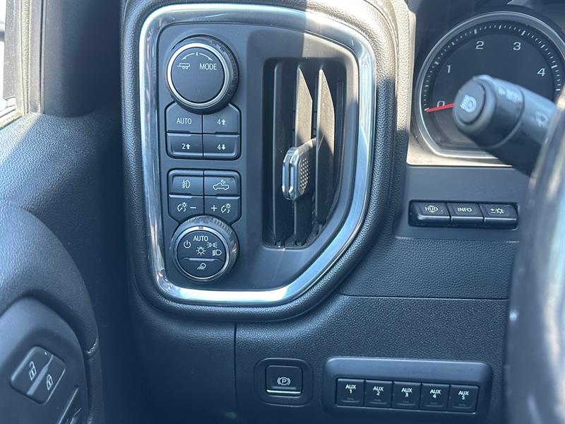 chevrolet Silverado 2500HD 2023 - 17