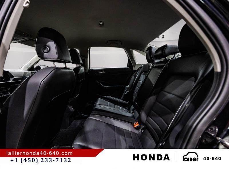 volkswagen Jetta 2022 - 13