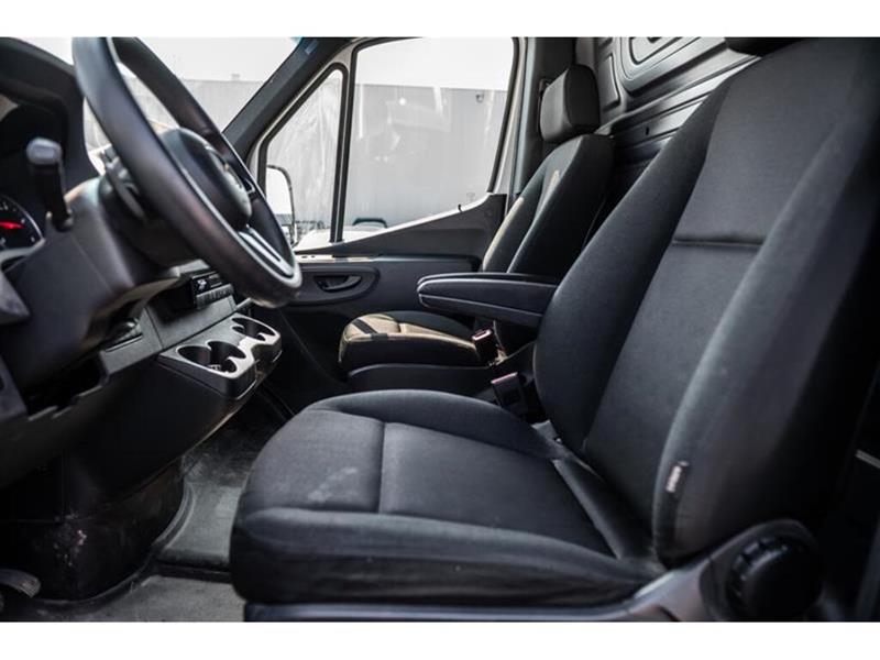 mercedes-benz Sprinter Cargo Van 2024 - 4