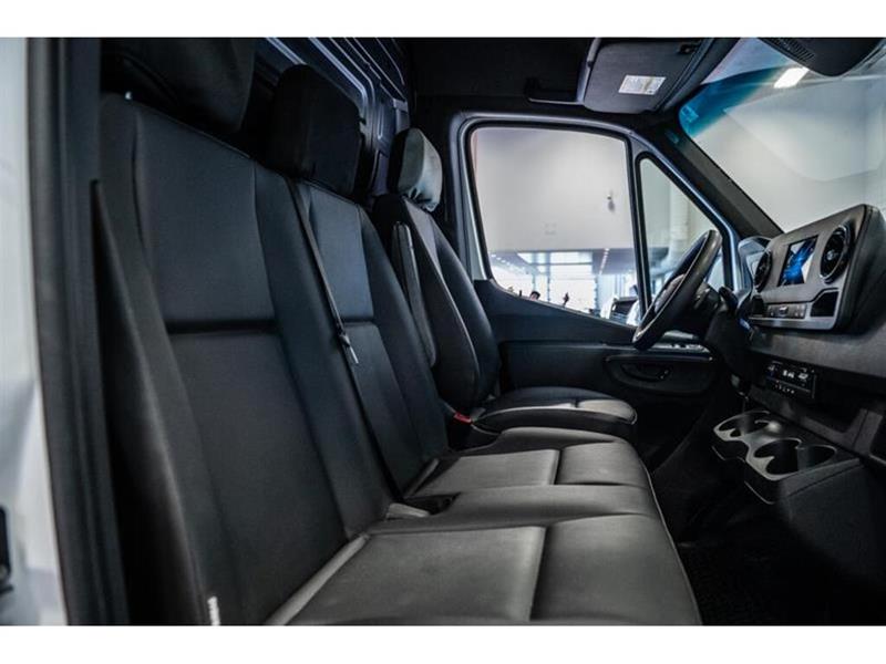 mercedes-benz Sprinter 2023 - 14