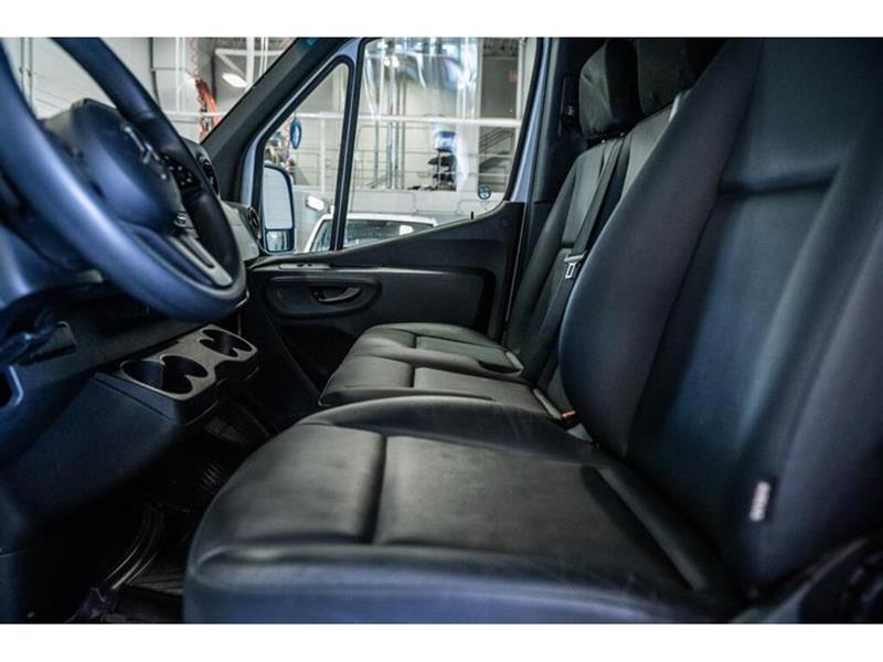 mercedes-benz Sprinter 2023 - 19