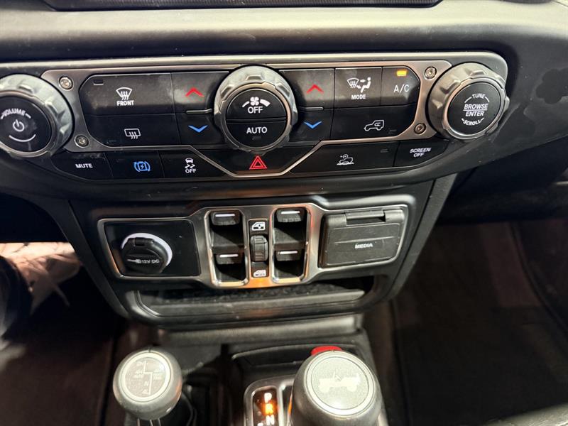 jeep Wrangler 2022 - 27