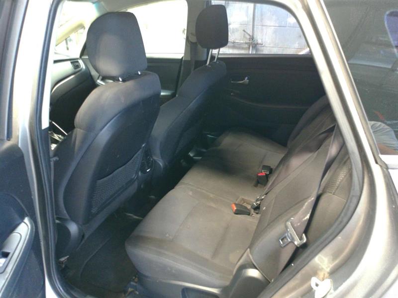 kia Rondo 2016 - 10