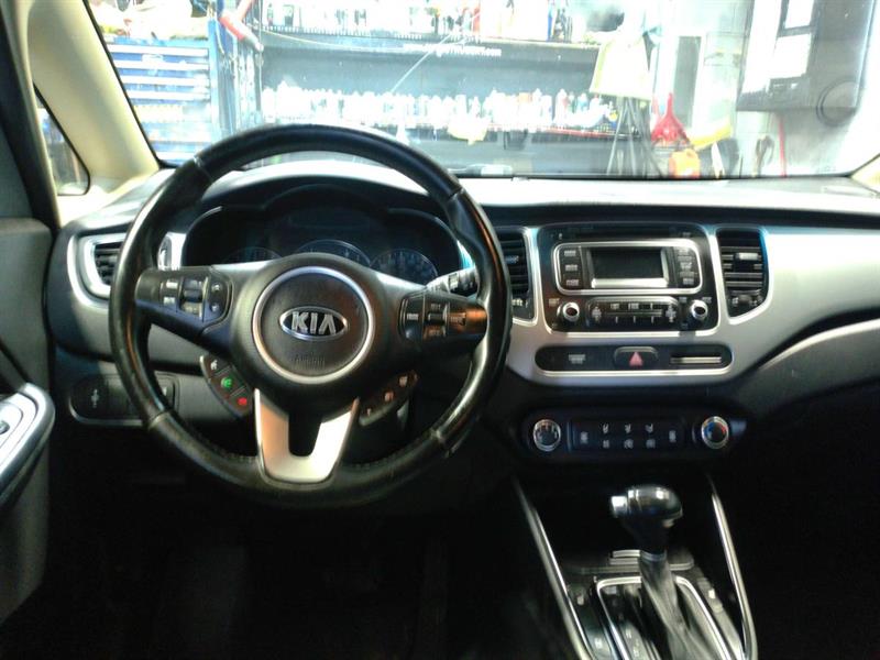 kia Rondo 2016 - 11