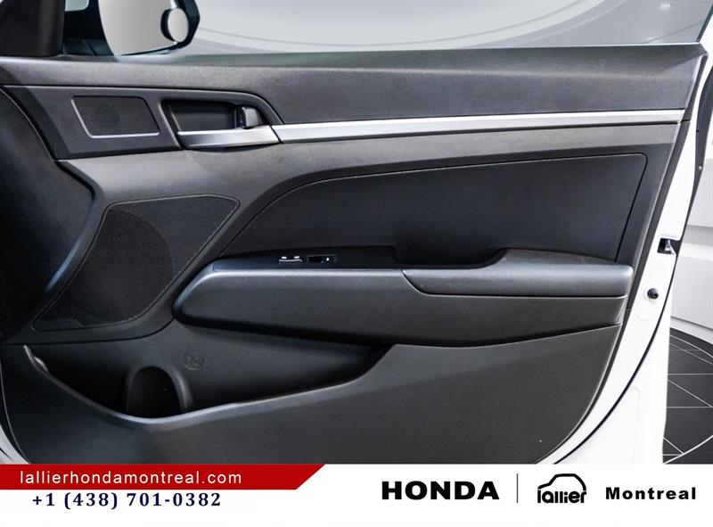 hyundai Elantra 2020 - 16