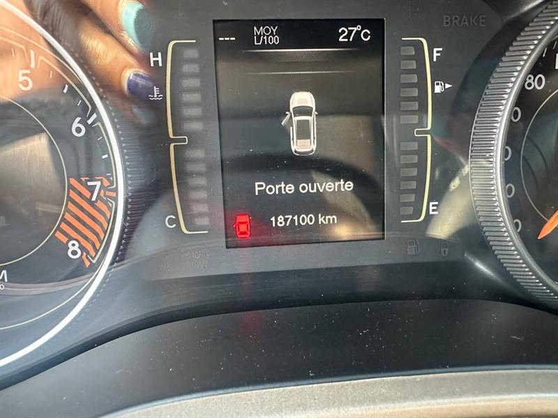 jeep Cherokee 2015 - 10