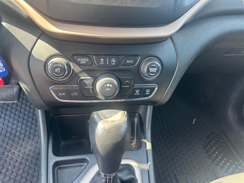 jeep Cherokee 2015 - 12