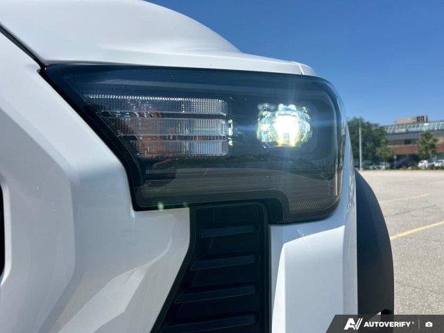 toyota Tacoma 2025 - 11