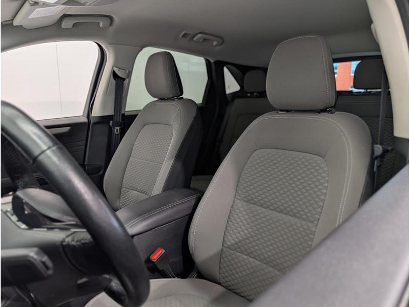 ford Escape 2021 - 20