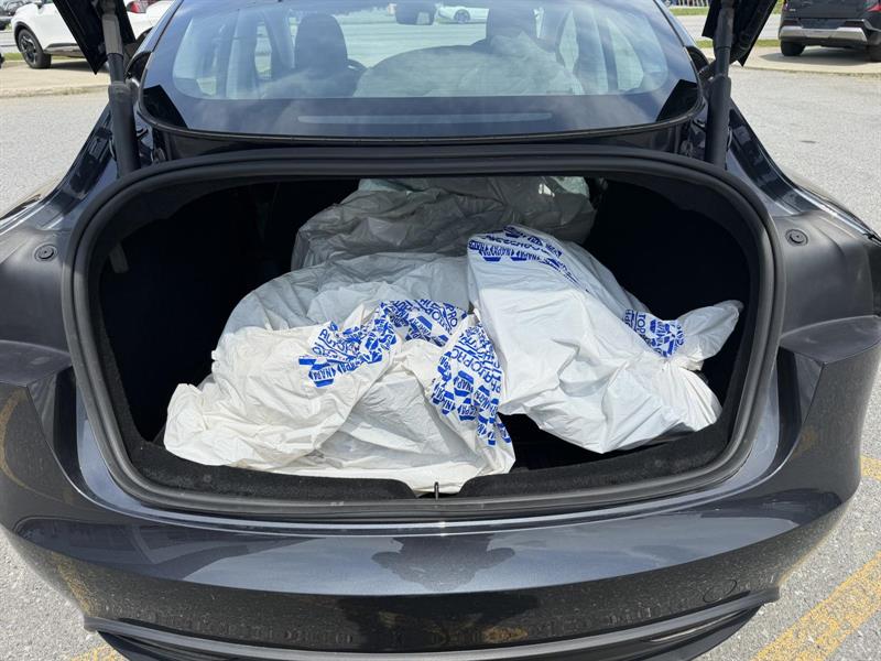 tesla Model 3 2024 - 17
