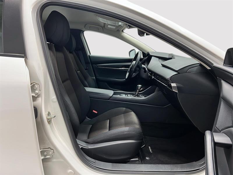 mazda Mazda3 2023 - 8