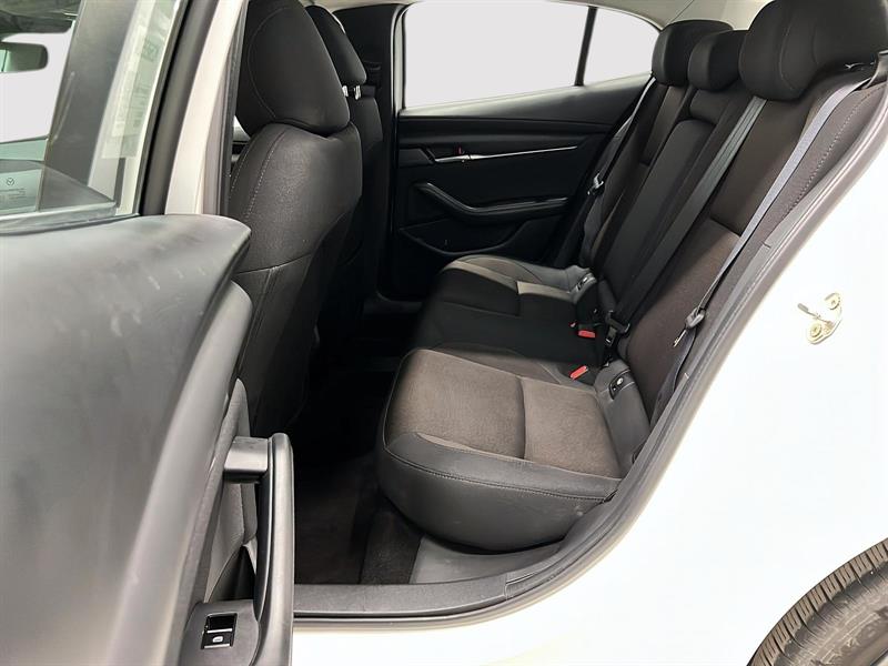 mazda Mazda3 2023 - 9