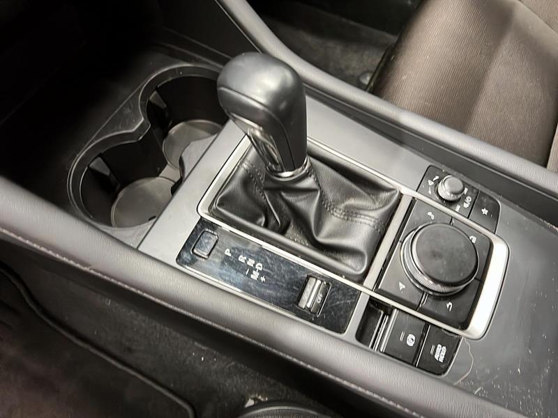 mazda Mazda3 2023 - 13
