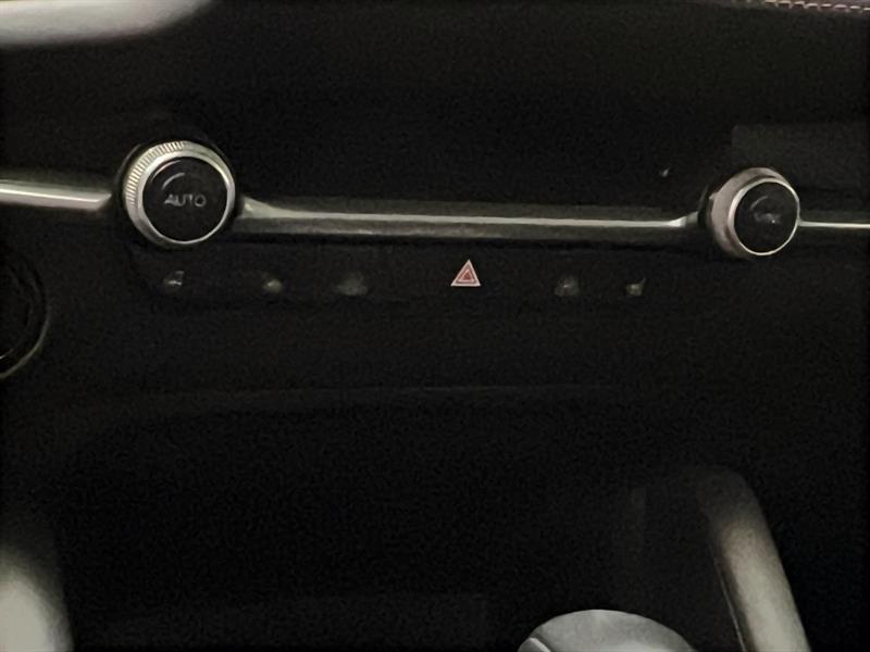mazda Mazda3 2023 - 14
