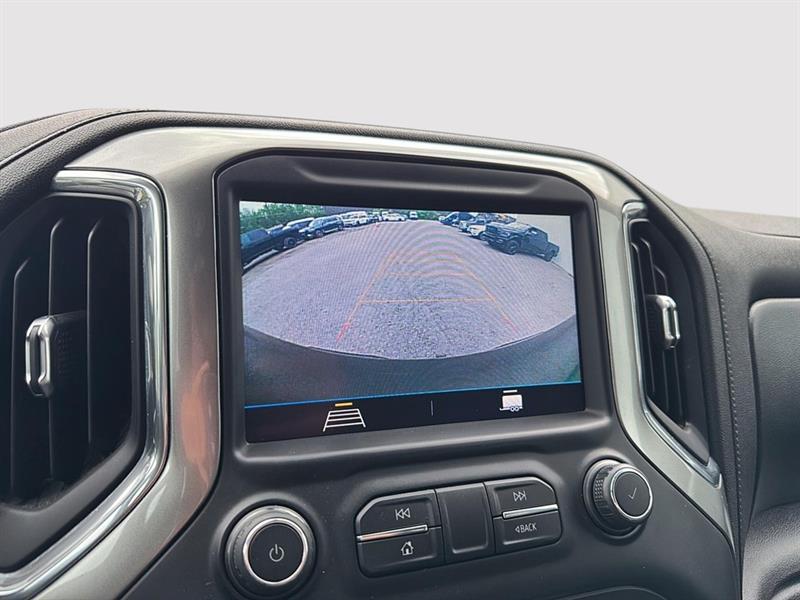 chevrolet Silverado 1500 2021 - 31
