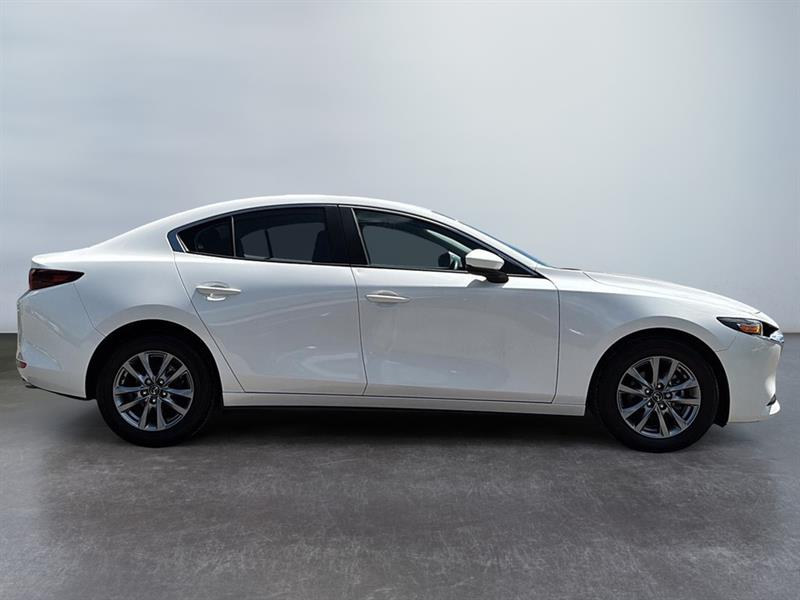 mazda 3 2024 - 8