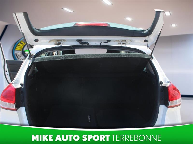 kia Forte 2017 - 11