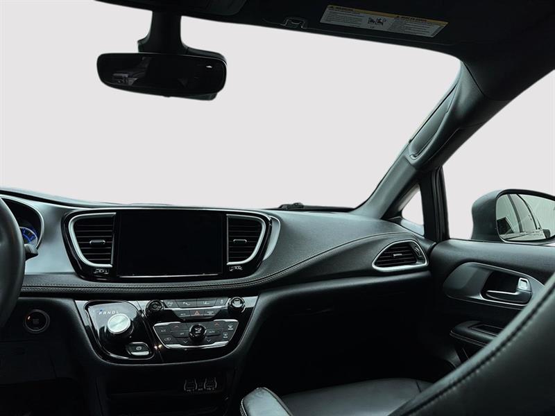 chrysler Pacifica 2023 - 16