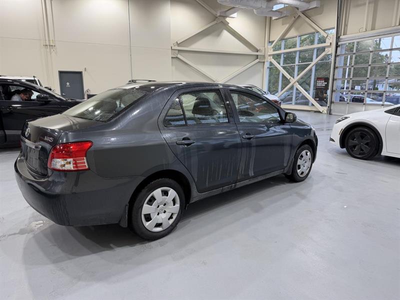 toyota Yaris 2012 - 3