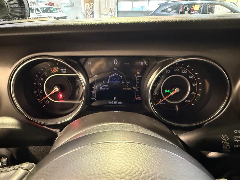 jeep Wrangler 2023 - 16