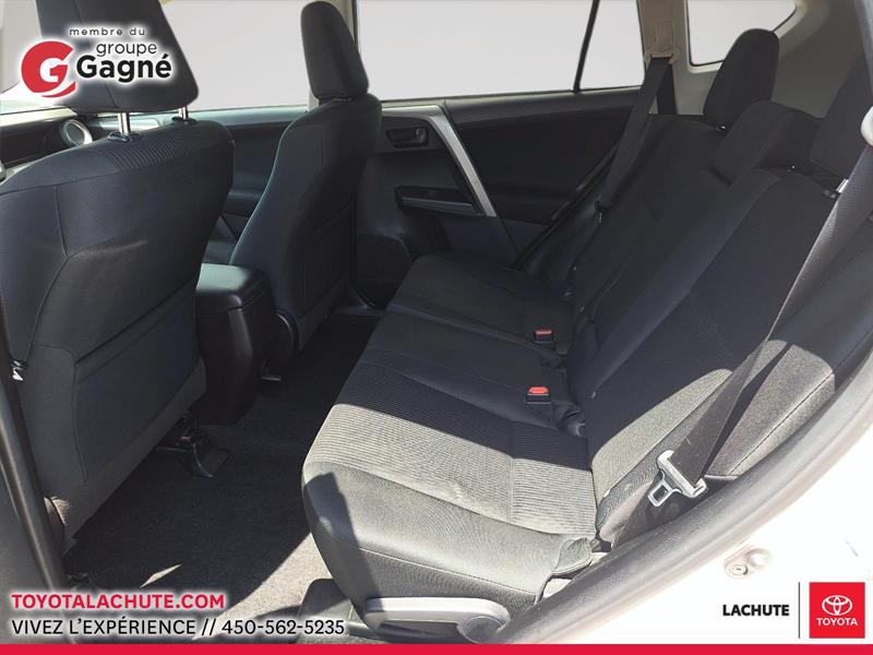 toyota RAV4 2018 - 10