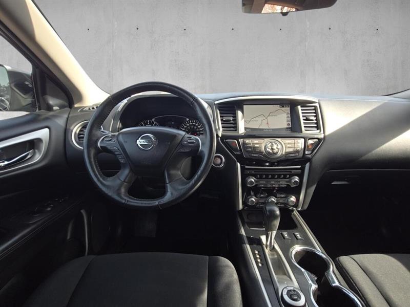 nissan Pathfinder 2019 - 9