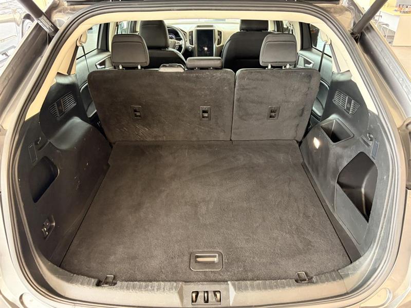 ford Edge 2022 - 8