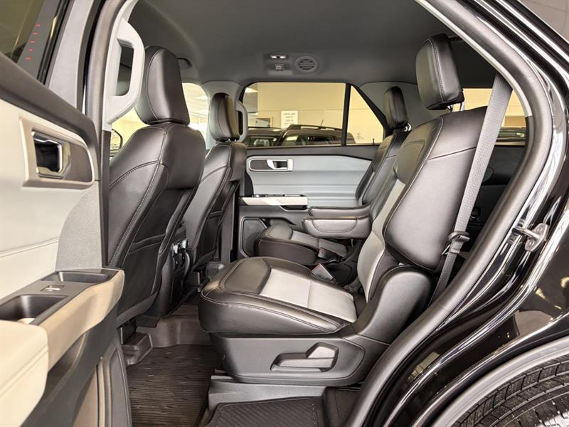 ford Explorer 2022 - 12