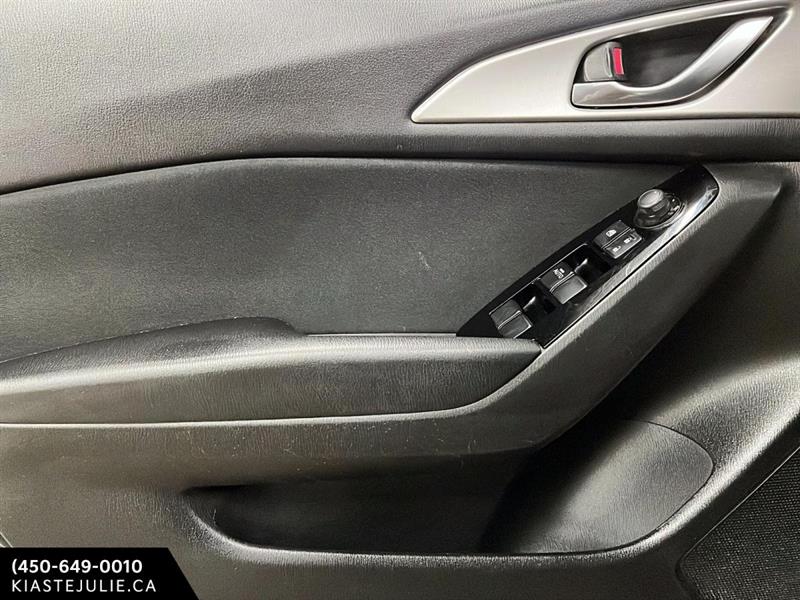 mazda Mazda3 2017 - 13
