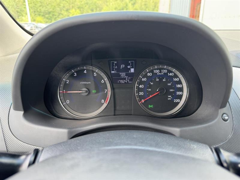 hyundai Accent 2017 - 12