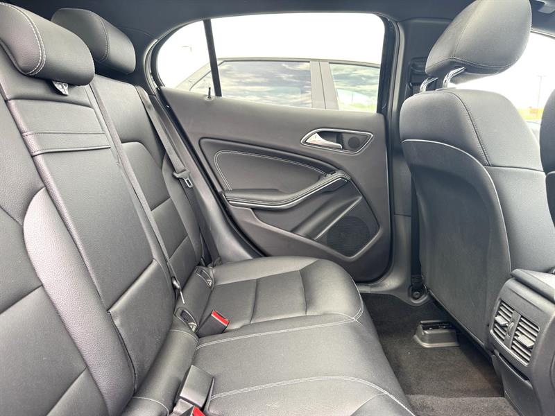 mercedes-benz GLA 250 2018 - 28