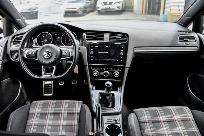 volkswagen Golf GTI 2019 - 16