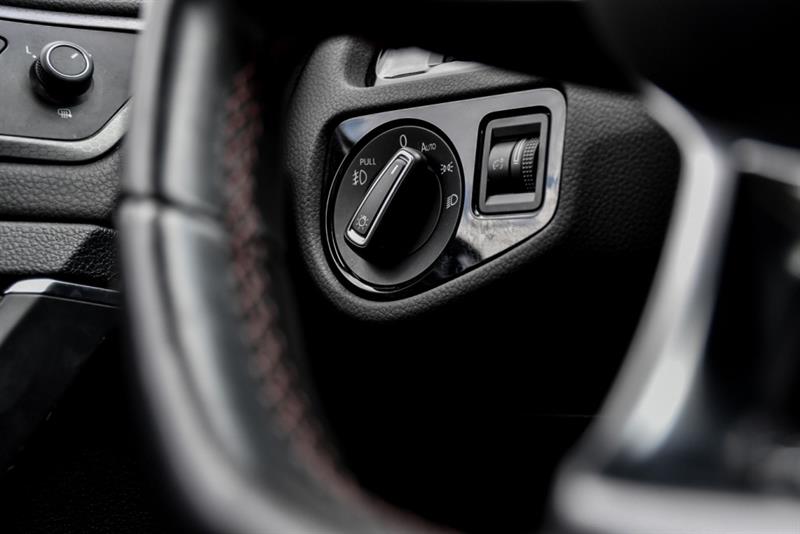 volkswagen Golf GTI 2019 - 22