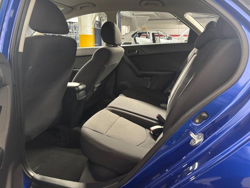 kia Forte 5-Door 2012 - 11