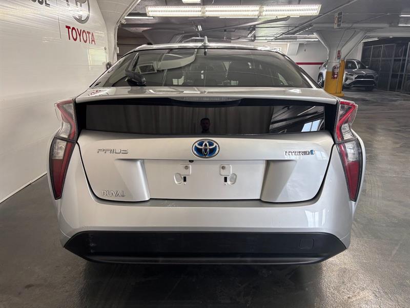toyota Prius 2017 - 4
