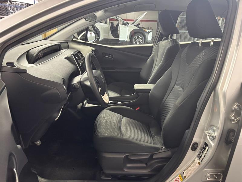 toyota Prius 2017 - 9