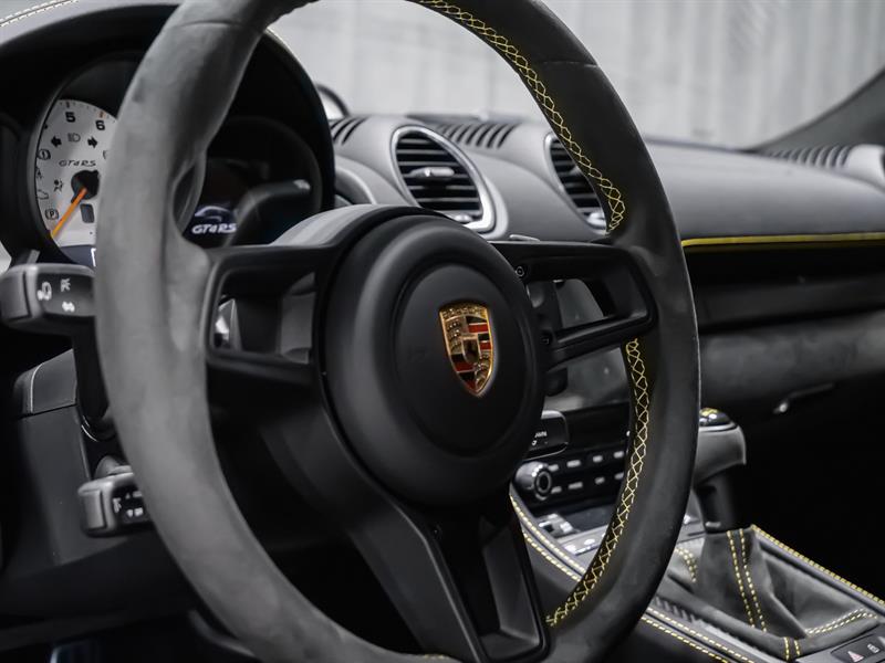 porsche 718 Cayman 2025 - 18