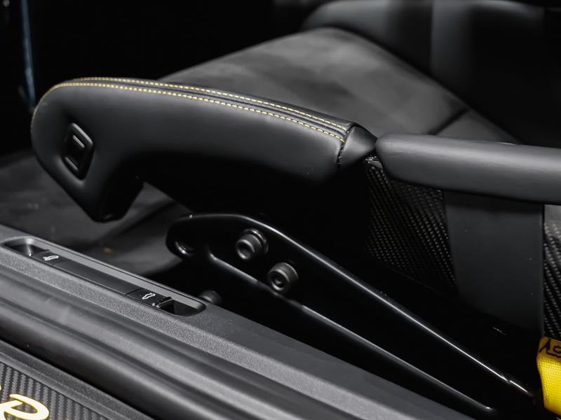 porsche 718 Cayman 2025 - 29