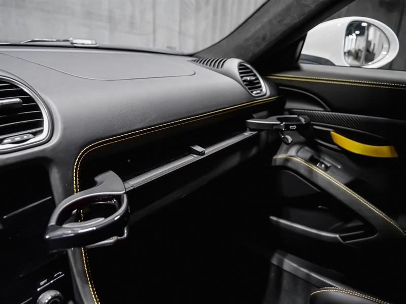 porsche 718 Cayman 2025 - 36