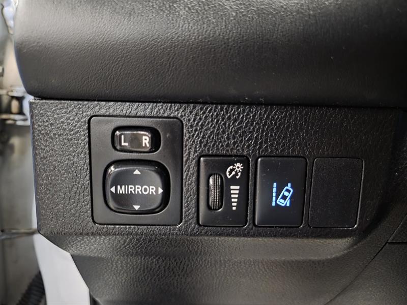 toyota RAV4 2017 - 16