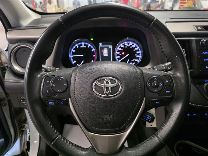 toyota RAV4 2017 - 24