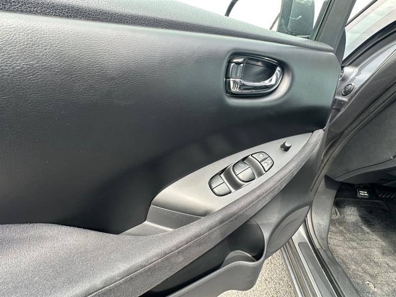 nissan LEAF 2017 - 11