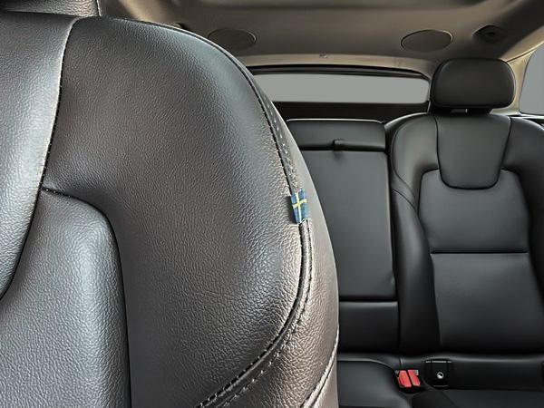 volvo XC60 2022 - 13