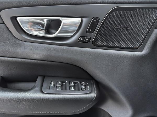 volvo XC60 2022 - 17