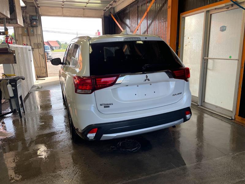 mitsubishi Outlander 2018 - 5