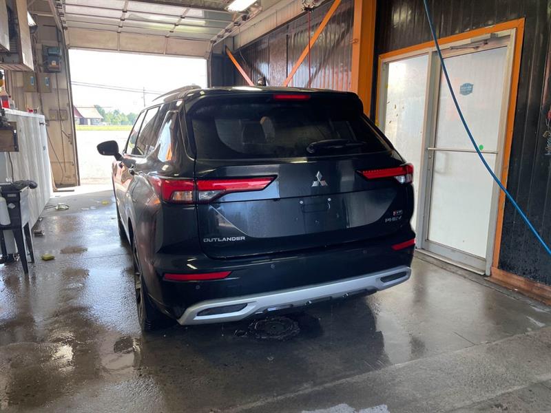 mitsubishi Outlander rechargeable 2023 - 8