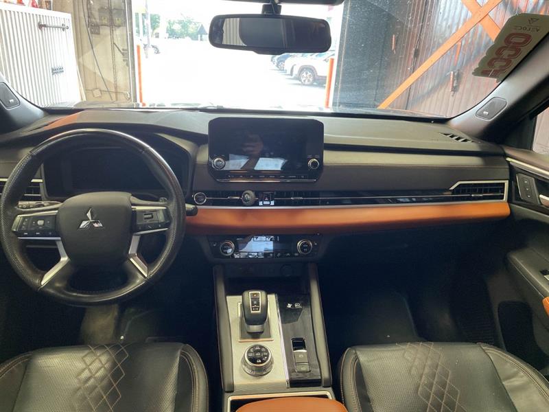 mitsubishi Outlander rechargeable 2023 - 13