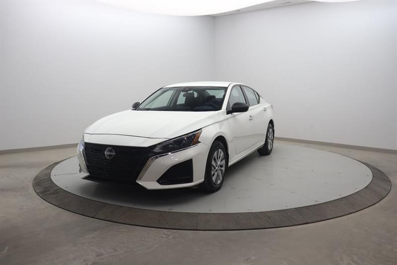 nissan Altima 2024